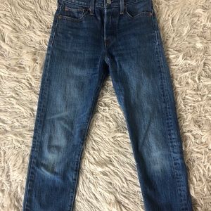 Levi’s white oak size 25